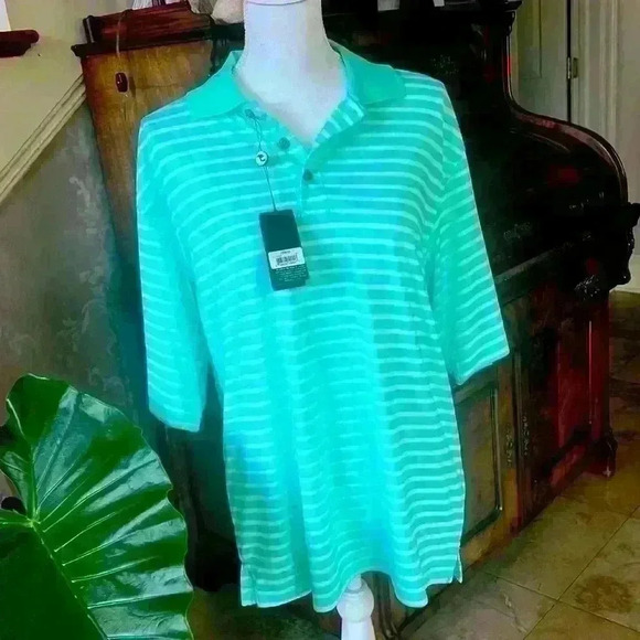 Pebble Beach Men’s Performance shirt. Size M. Moisture wicking NWT green/white - Picture 2 of 5